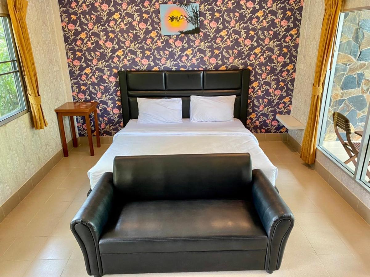 Canal Resort Nai Yang Beach Kültér fotó